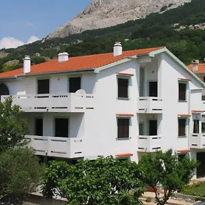 Mohar Iii Apartment