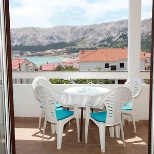 Goga Apartment