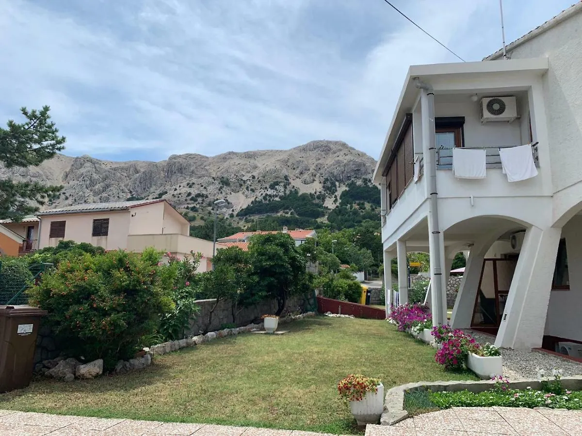 Vila Tesmija Baška Apartment