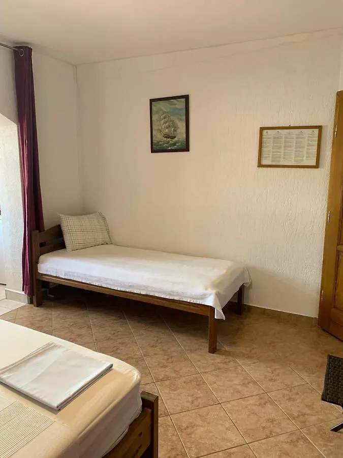 Vila Tesmija Baška Apartment