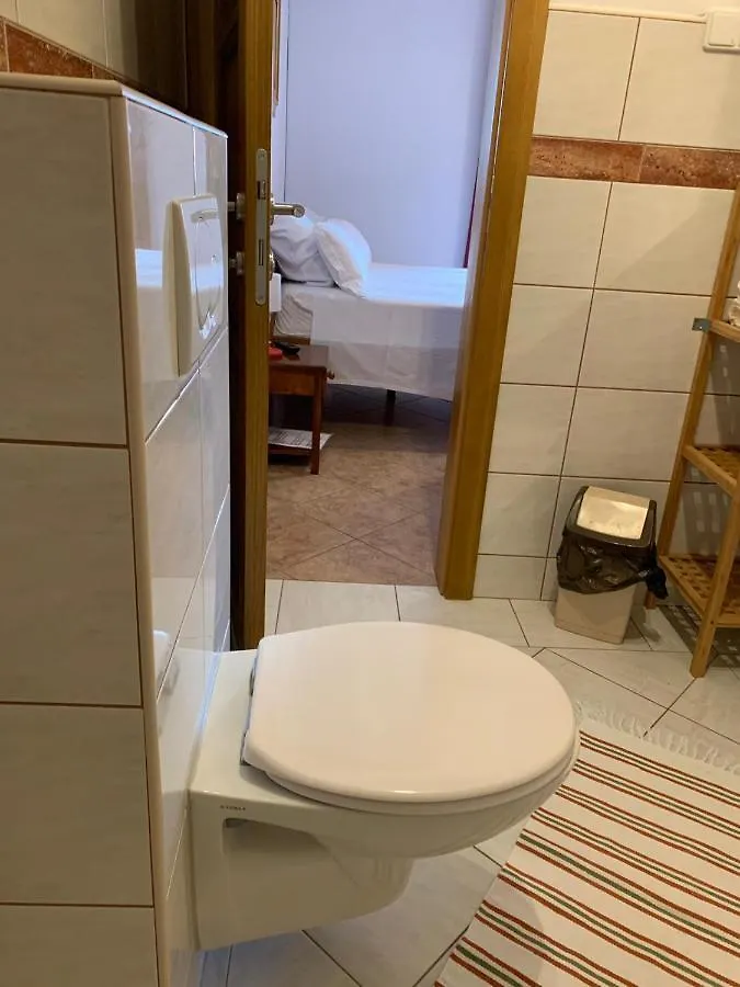 Vila Tesmija Baška 0*,